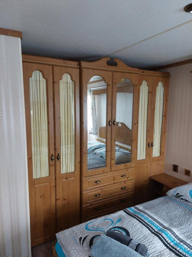 Mobilni Dum Rimini A Monaco V Kempu Ve Vyrovicich Vyrovice Exterior foto